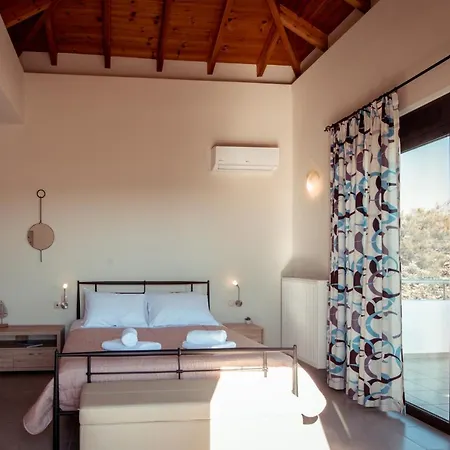 Harmony Deluxe With Sea Mountain View Villa Kambánion